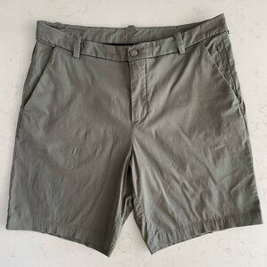Lululemon Commission Short Slim * Chino 9 * Shorts Green Sz 34